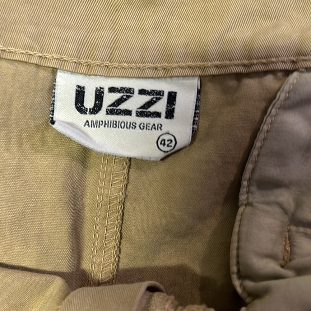 Mens Uzzi Amphibious Gear Khaki Shorts Sz 42 - Picture 2 of 3